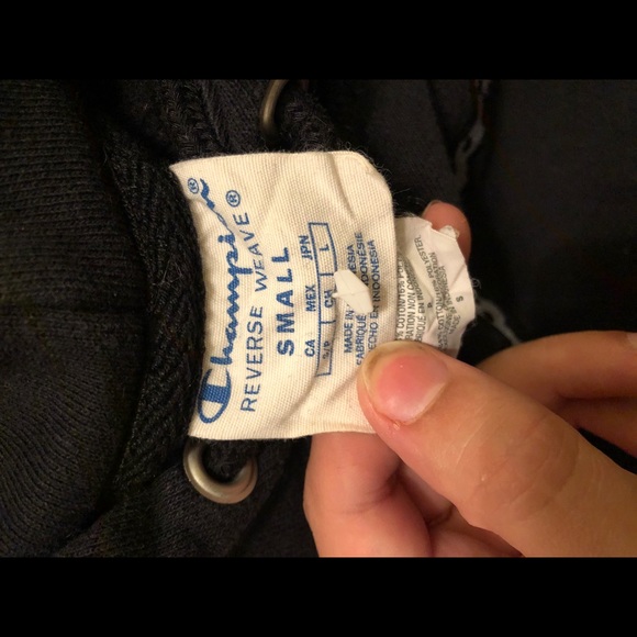 Champion hoodie - Picture 3 of 3